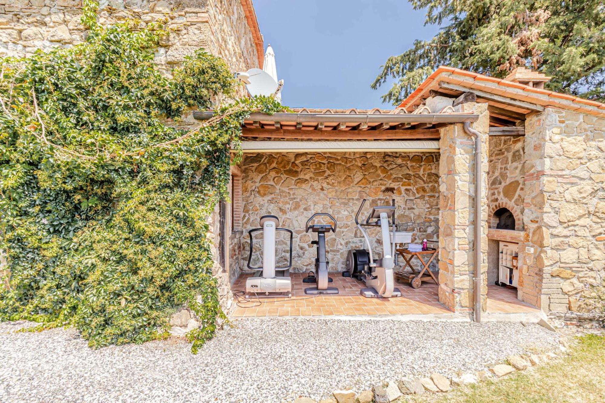 Chateau La Siroque Montecatini Val di Cecina Εξωτερικό φωτογραφία